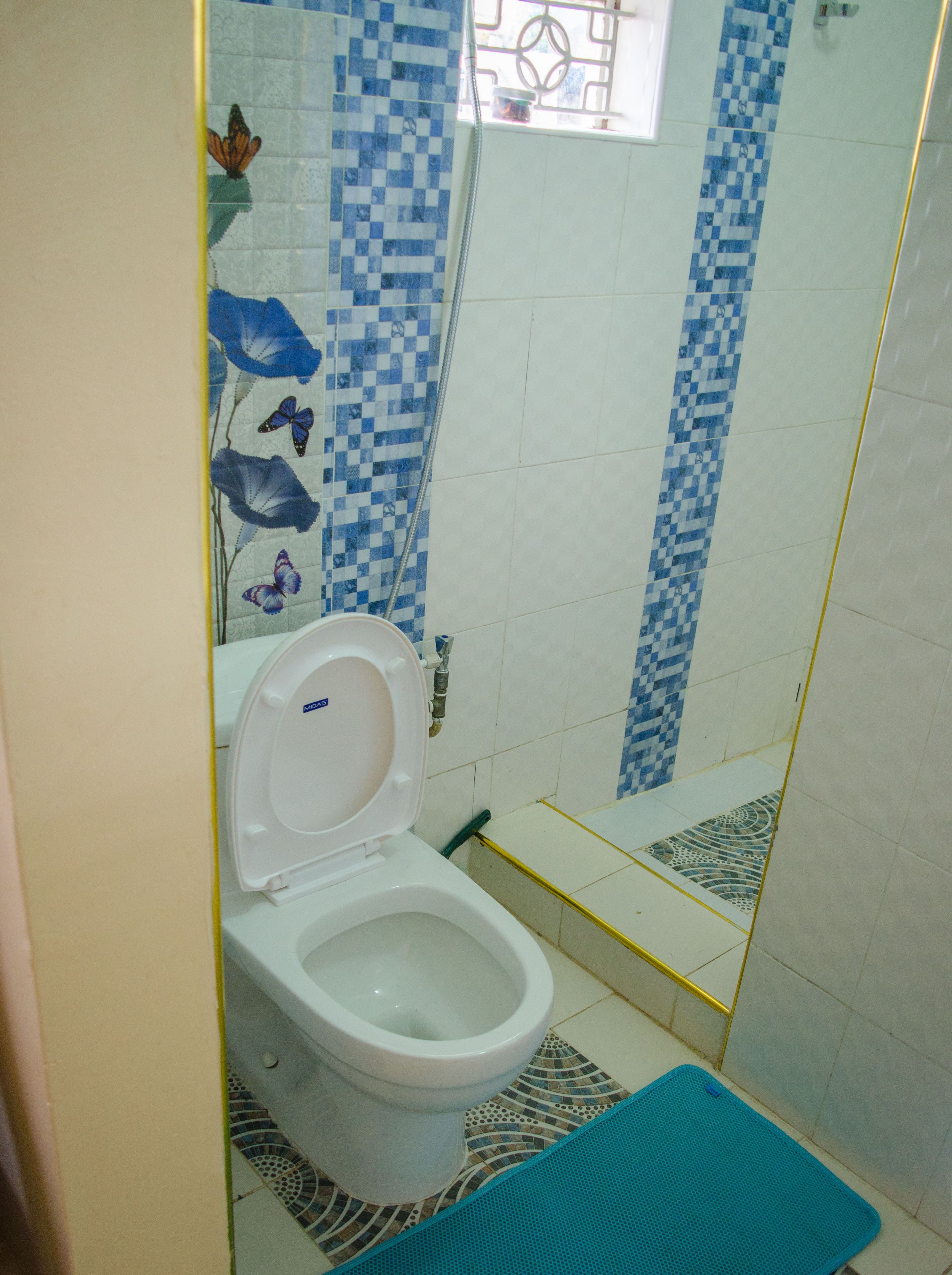 double room | bathroom | shower, free toiletries, slippers, towels