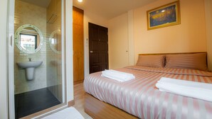 Unclassified image, 3 of 31, button - Full House Khaosan - Hostel (Bangkok)