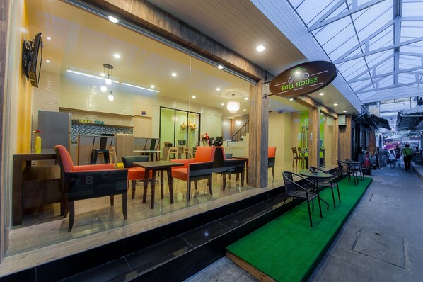 Restaurant - Full House Khaosan - Hostel (Bangkok)