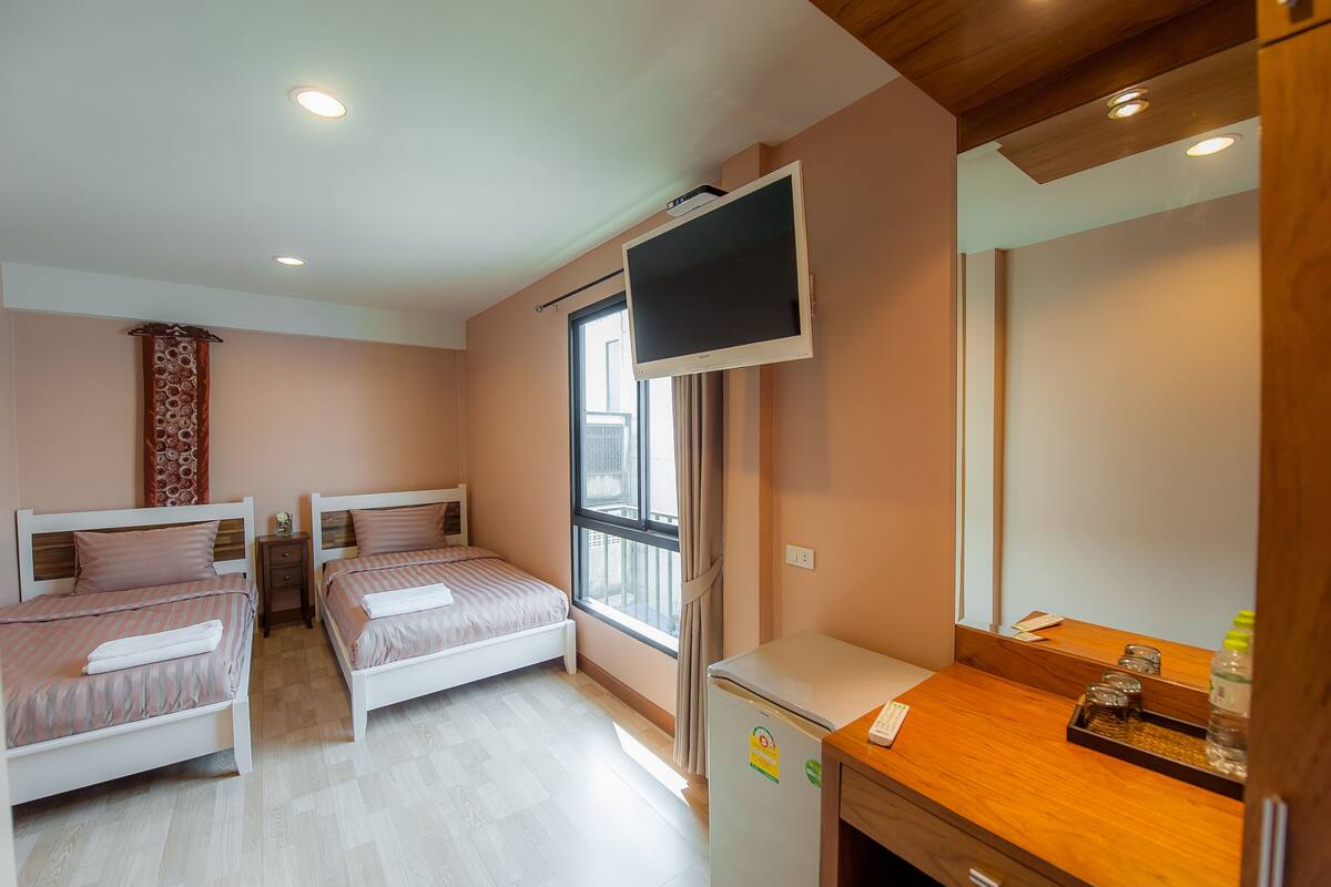 Deluxe Twin Room | In-room safe, free WiFi, individually decorated