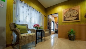 Unclassified image, 4 of 31, button - Full House Khaosan - Hostel (Bangkok)