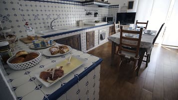 Frukostbuffé varje dag (EUR 5 per person)