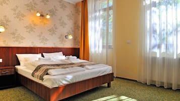 Double Room | Minibar, desk, soundproofing, free cribs/infant beds