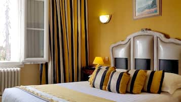 Minibar, bureau, rideaux occultants, lits pliants/supplémentaires