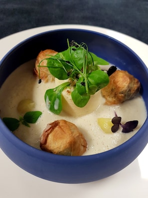Food and drink - Hostellerie du Grand Sully (Sully-sur-Loire)