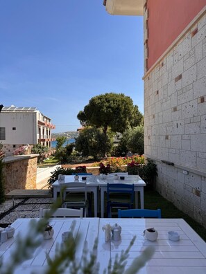 Chambre Double Standard, vue mer | Terrasse/Patio