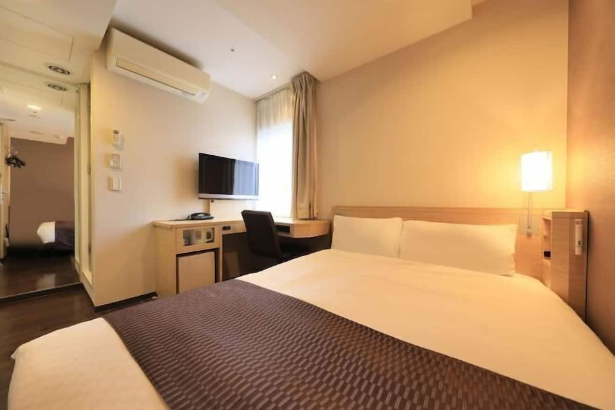 羽绒被、免费 WiFi、床单