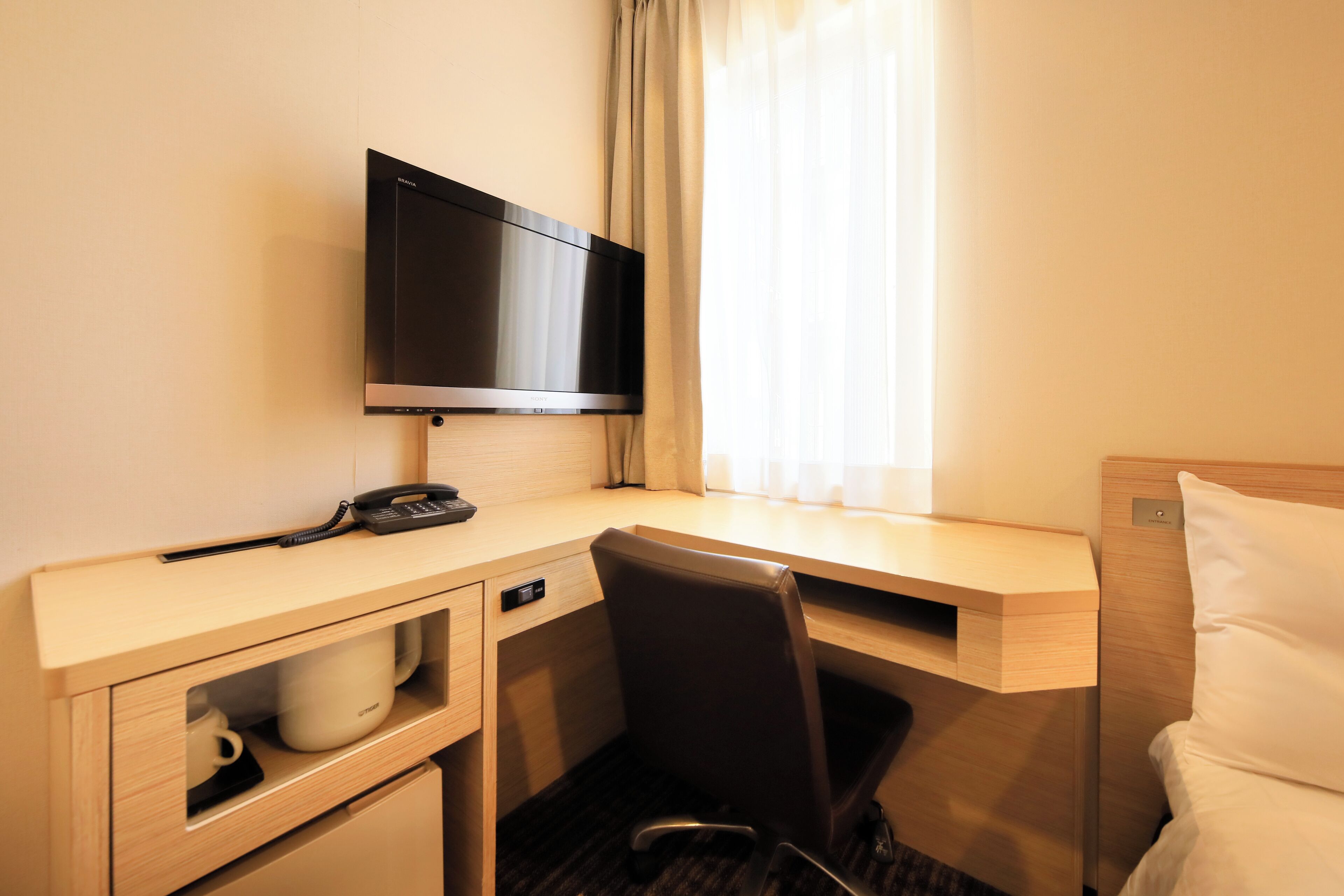 economy double room, non smoking | free wifi