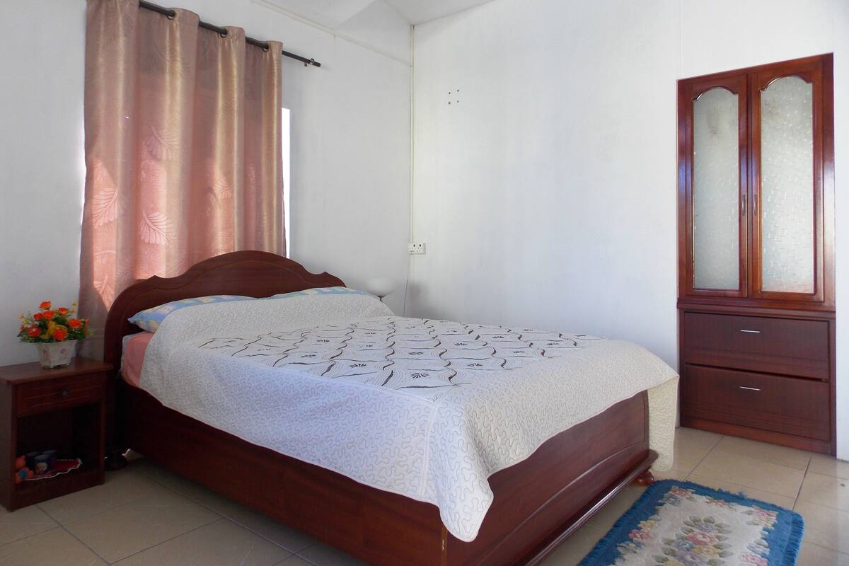 Standard Double Room, Garden View | Desk, blackout drapes, iron/ironing board, free cribs/infant beds