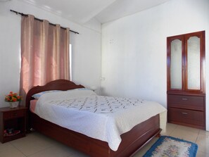 Standard Double Room, Garden View | Desk, blackout drapes, iron/ironing board, free cribs/infant beds