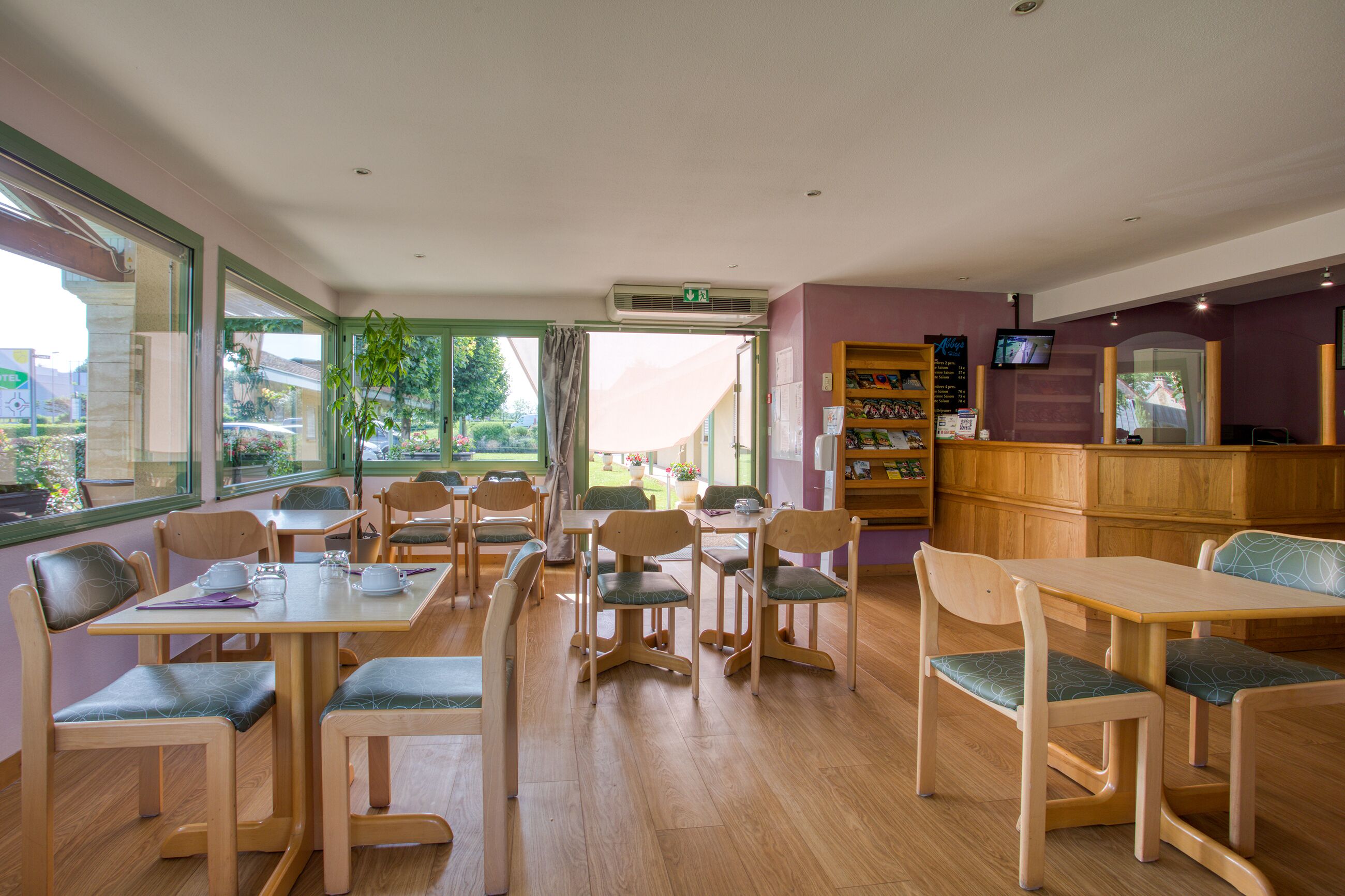 daily buffet breakfast (eur 9.60 per person)