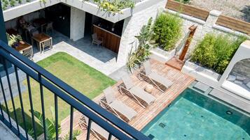 Comfort Triple Room, Pool View | Iron/ironing board, free WiFi, bed sheets