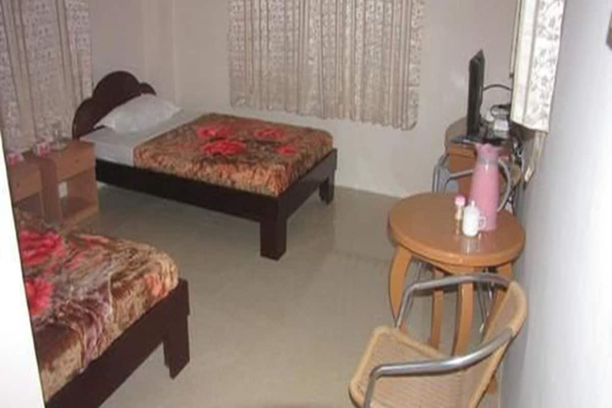 minibar, in-room safe, desk, free wifi