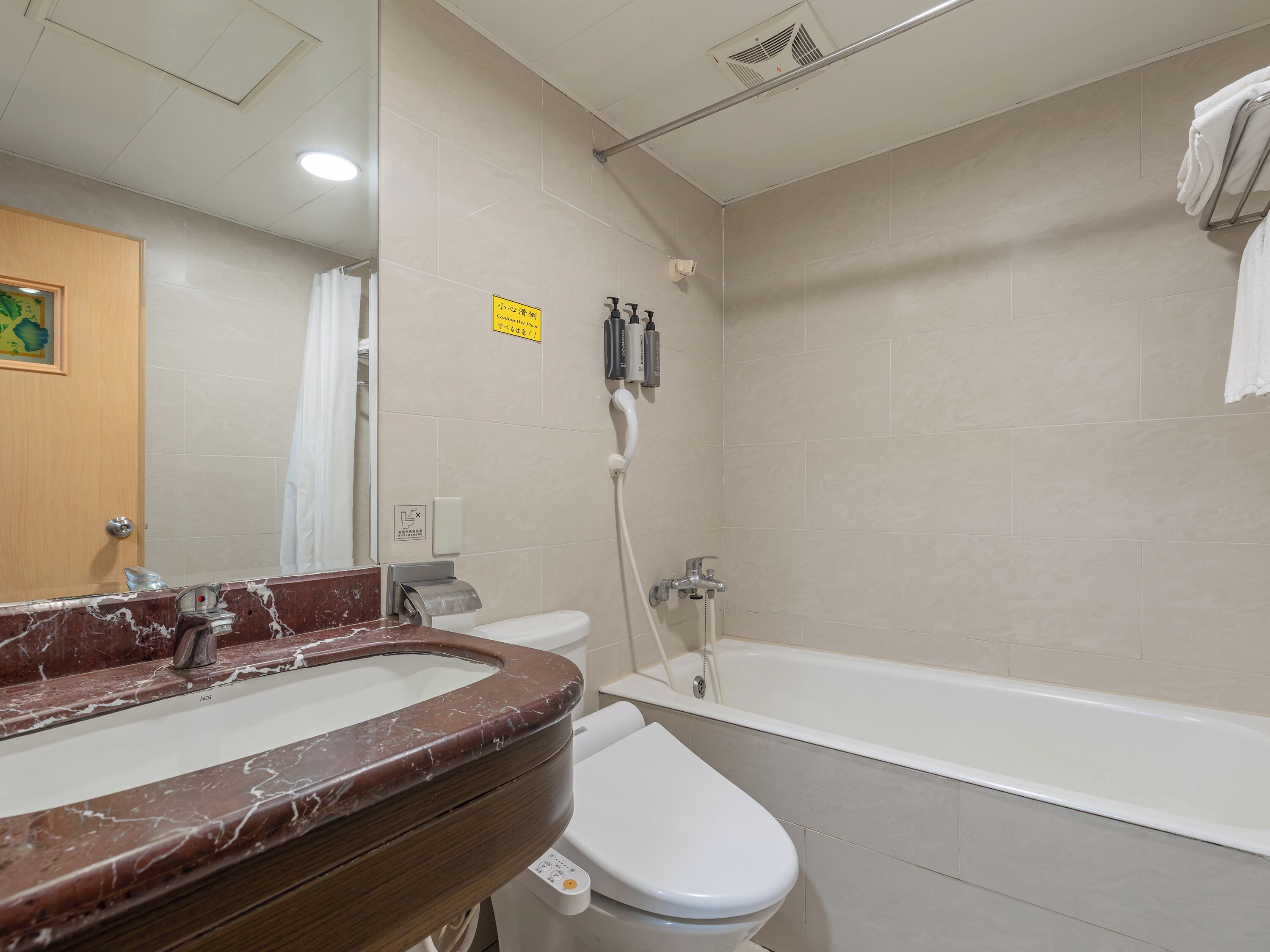 Photo - Doitsu Hotel