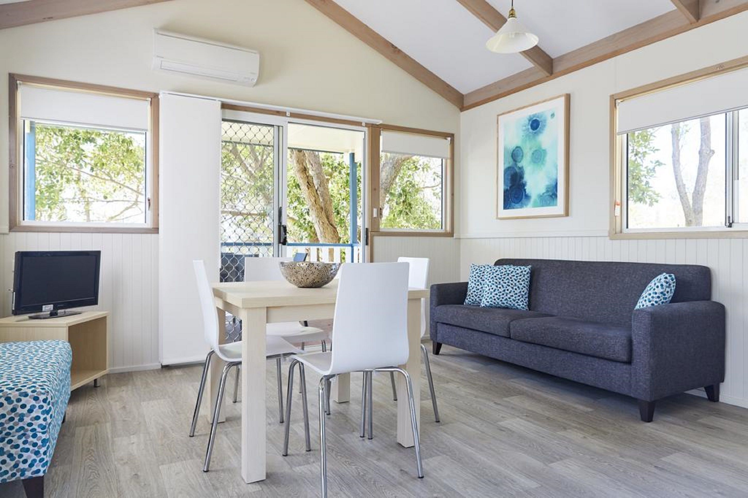 Ocean Breeze Cabin (2 berth) | Iron/ironing board, bed sheets