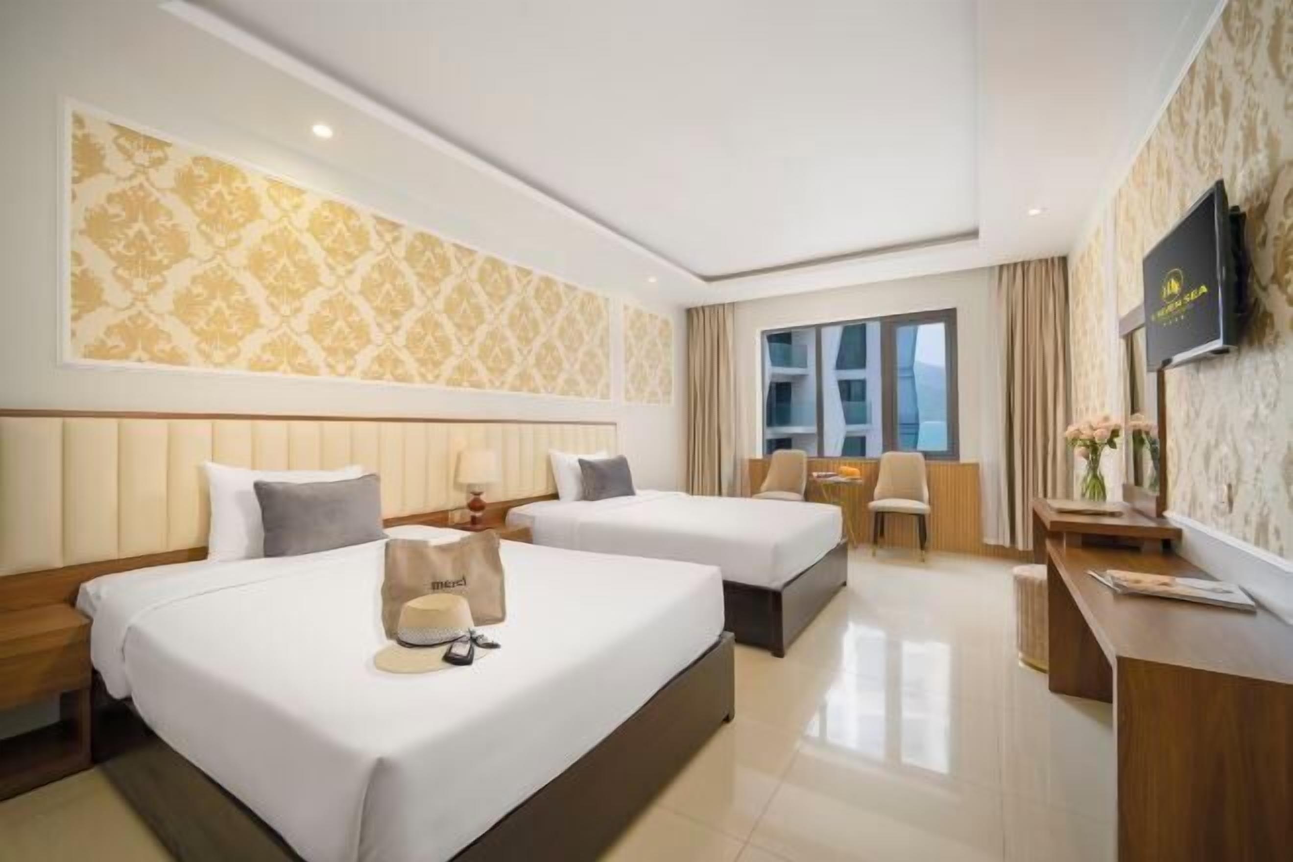 Minibar, in-room safe, desk, soundproofing