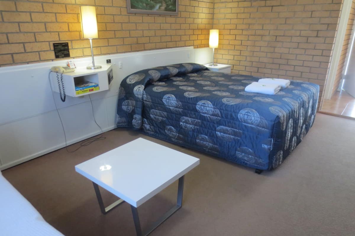 Standaard kamer, 1 queensize bed (Room 9) | Een strijkplank/strijkijzer, gratis wifi, beddengoed