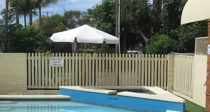 Aspley Pioneer Motel