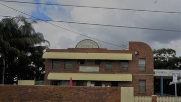 Mặt tiền nơi lưu trú