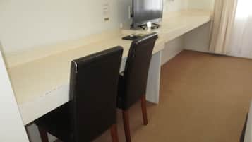 Standaard kamer, 1 queensize bed (Room 7) | Een strijkplank/strijkijzer, gratis wifi, beddengoed