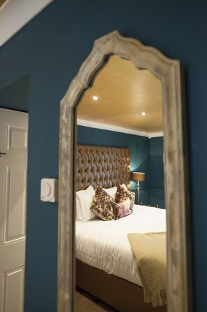 Individually decorated, individually furnished, iron/ironing board - The Rooms at Bardons (Kilcullen)