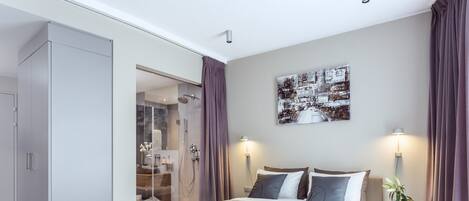 Studio Apartment Senior | Private kitchenette | Fridge, microwave, stovetop, coffee/tea maker