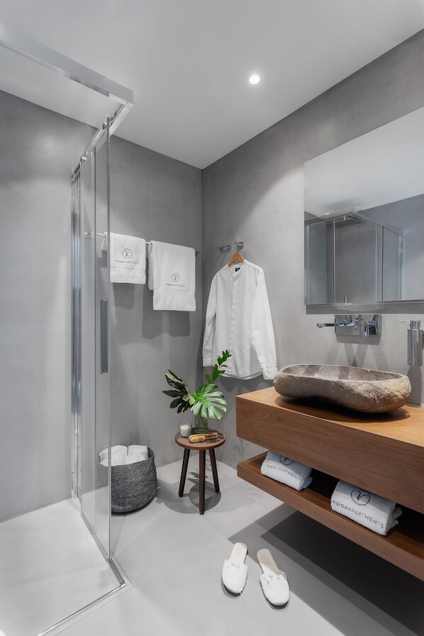 Superior Studio, Terrace | Bathroom - VISIONAPARTMENTS Vevey Rue des Communaux (Vevey)