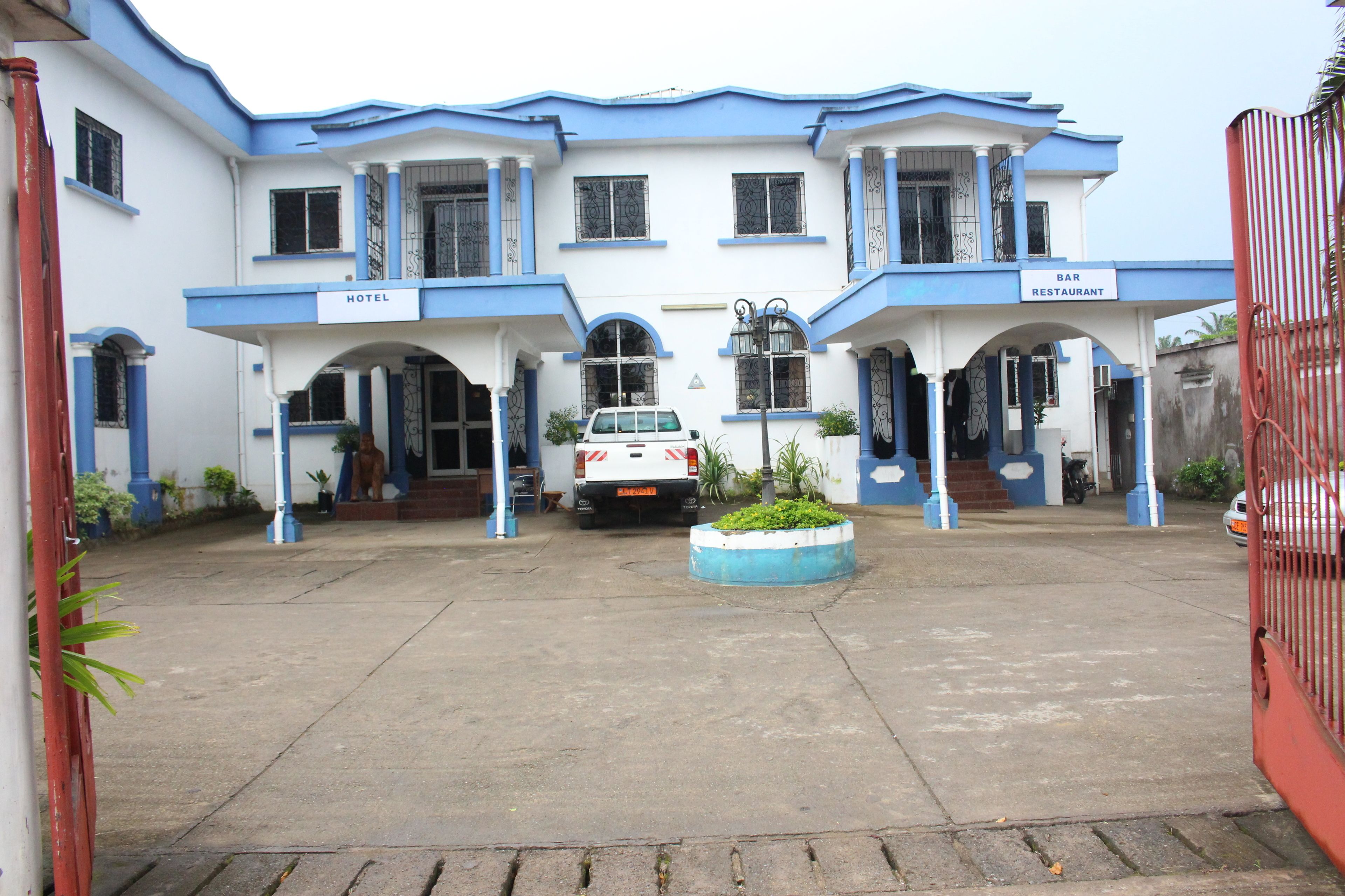 Fachada de la propiedad