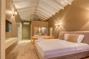 Escritorio, tabla de planchar con plancha y wifi gratis 