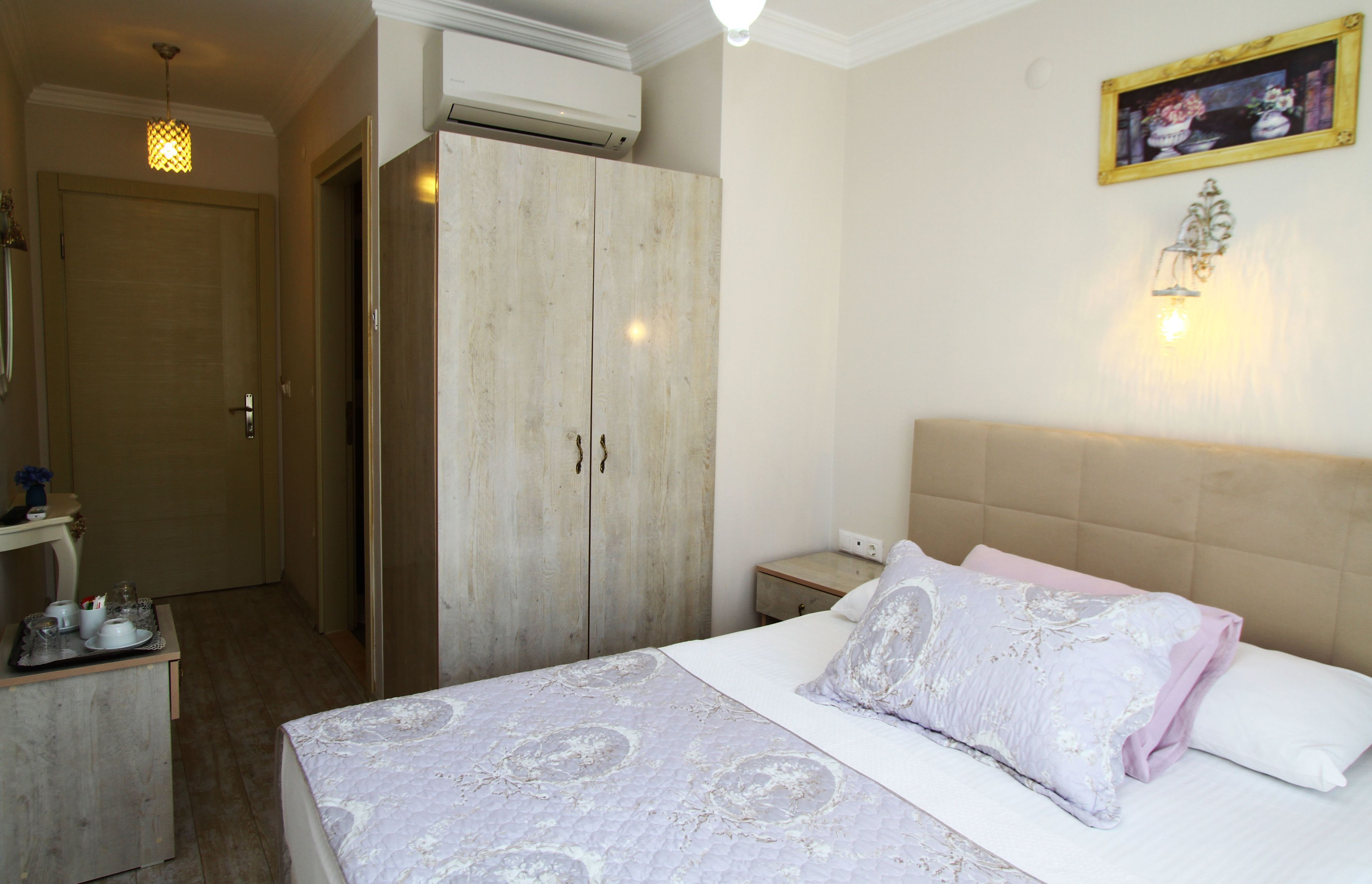 standard double room | in-room safe, free wifi