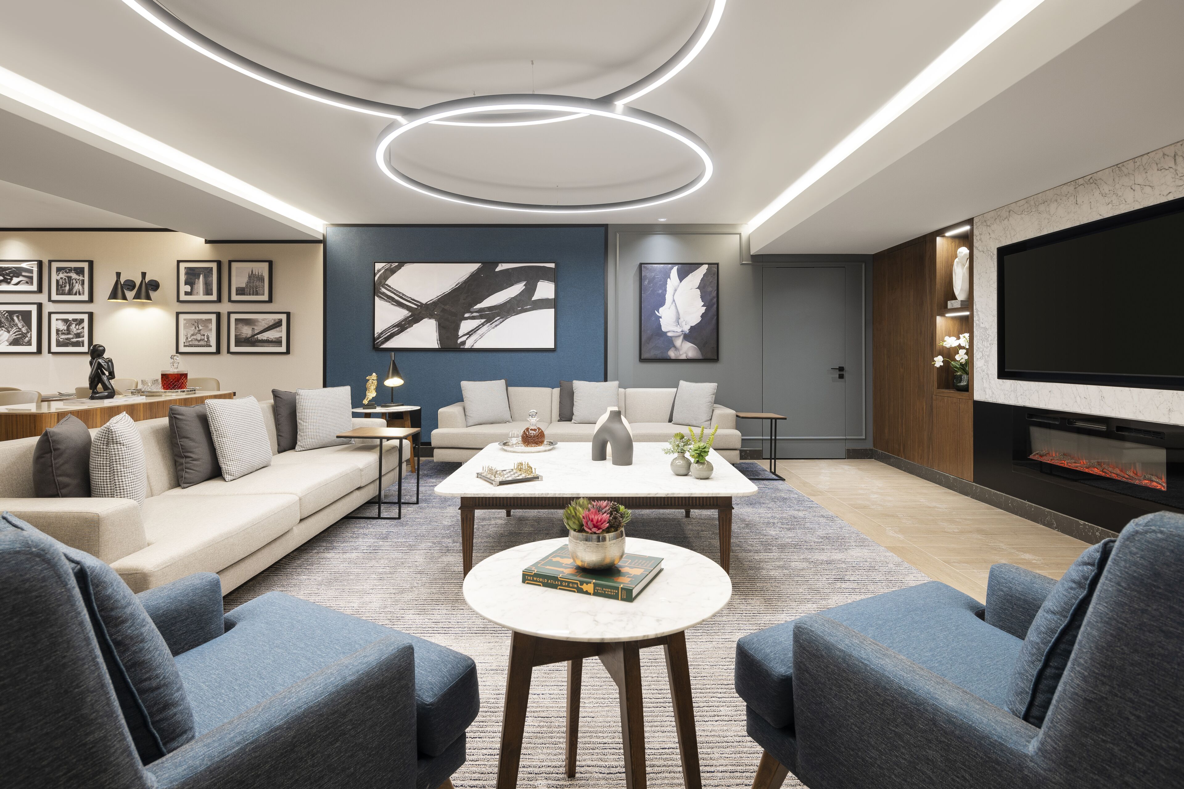 40-inch smart tv with satellite channels, tv, mp3 dock