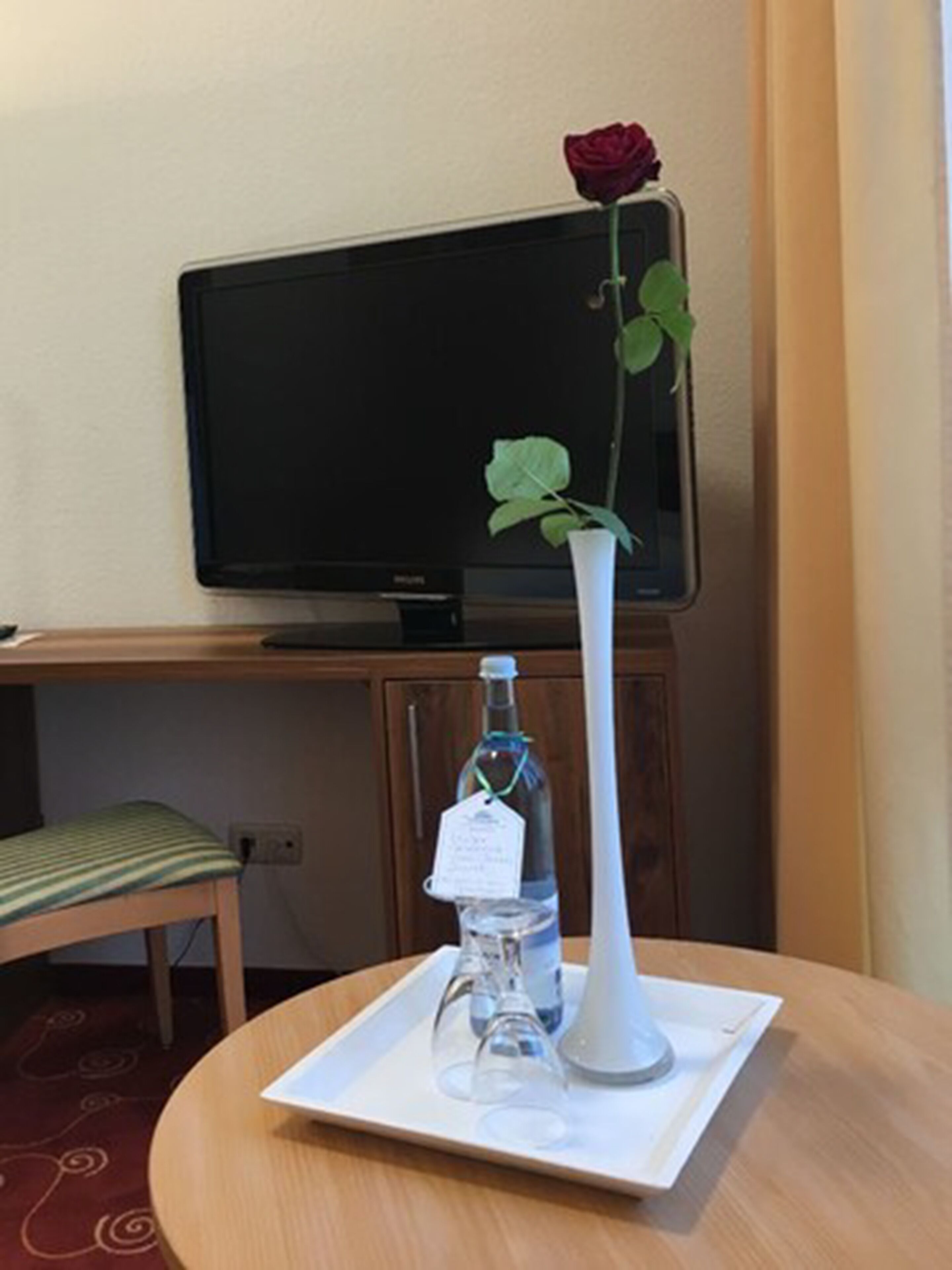 1 bedroom, in-room safe, desk, soundproofing