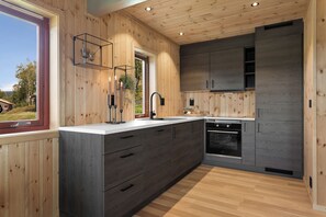 Deluxe Apartment, 3 soverom, Sauna, Location Vierli | Private kitchen