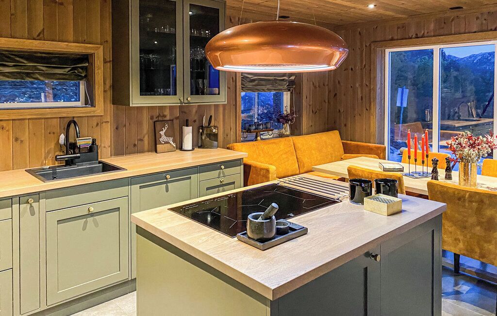 Nordsida 11 - Cabin 8 pers - Location Holtardalen | Eigene Küche | Ofen, Herdplatte, Geschirrspüler, Wasserkocher mit Kaffee-/Teezubehör