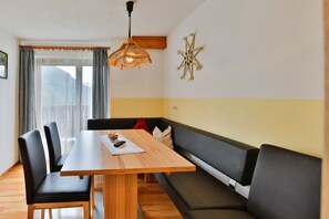 Apartment, 2 Bedrooms, Balcony, Mountain View (Apt Bergblick) | Living room | Flat-screen TV, heated floors