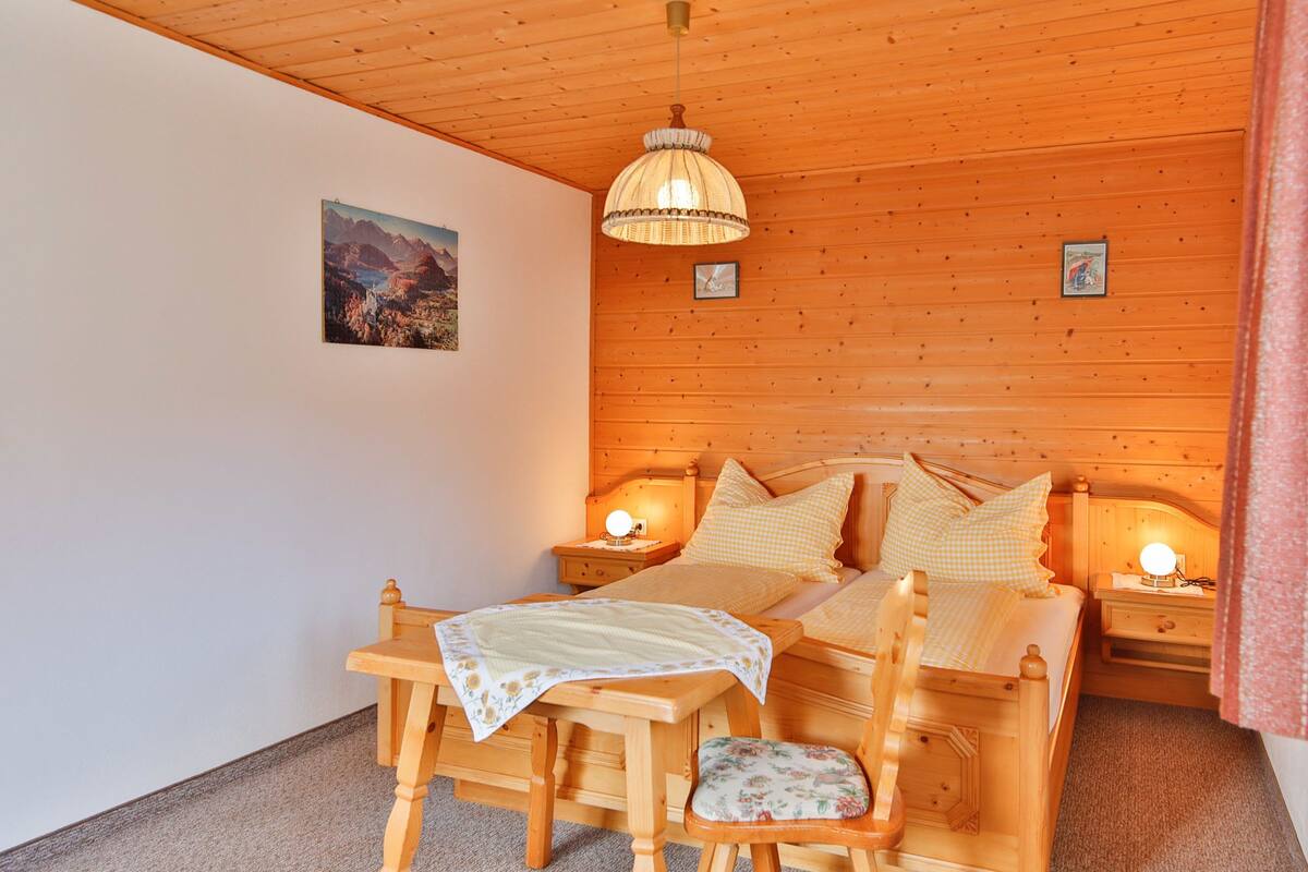 Appartamento, 2 camere da letto, balcone, vista montagna (Apt Bergblick) | 2 camere, biancheria da letto di alta qualità