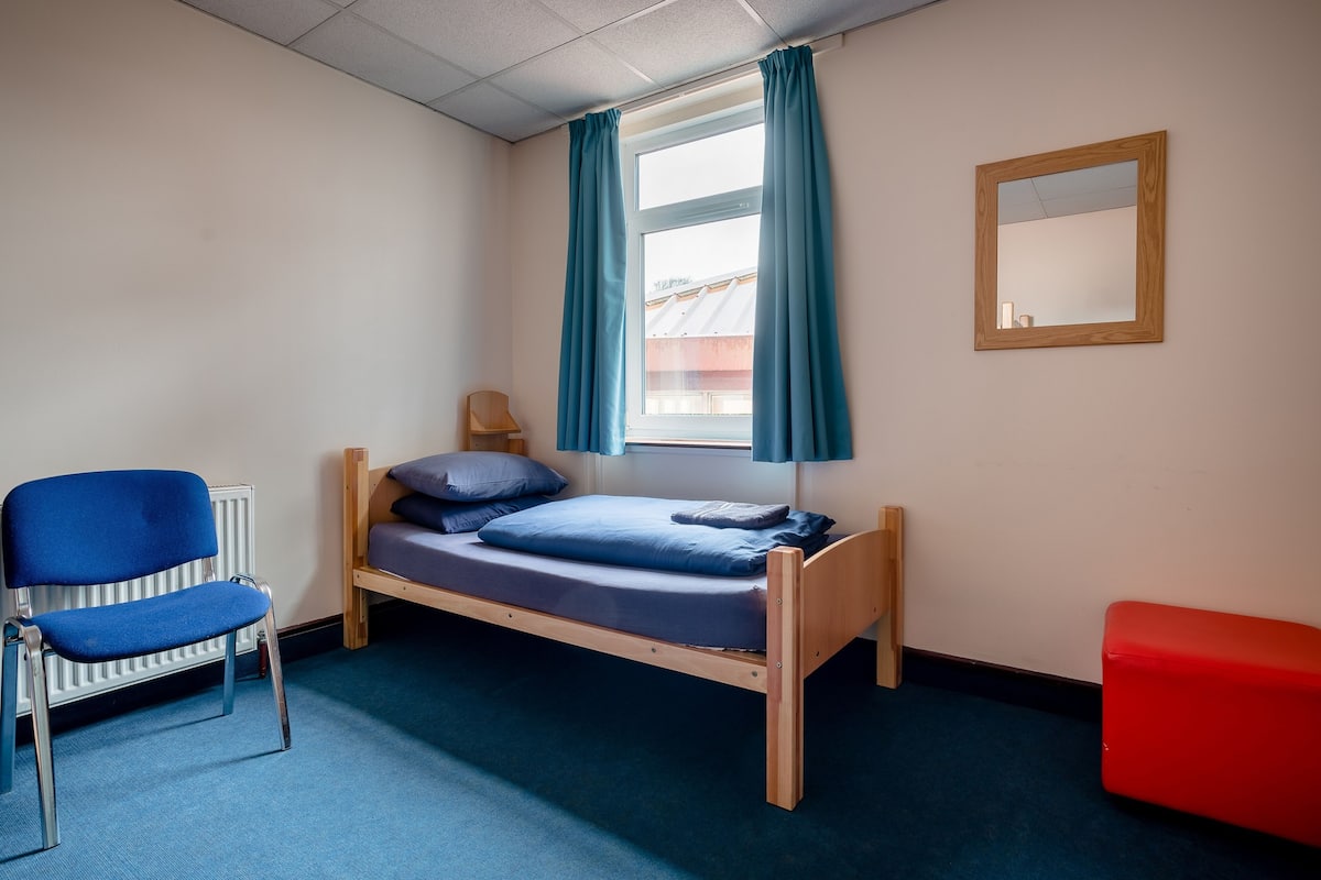 Eenpersoonskamer, en-suite badkamer | Gratis wifi, beddengoed
