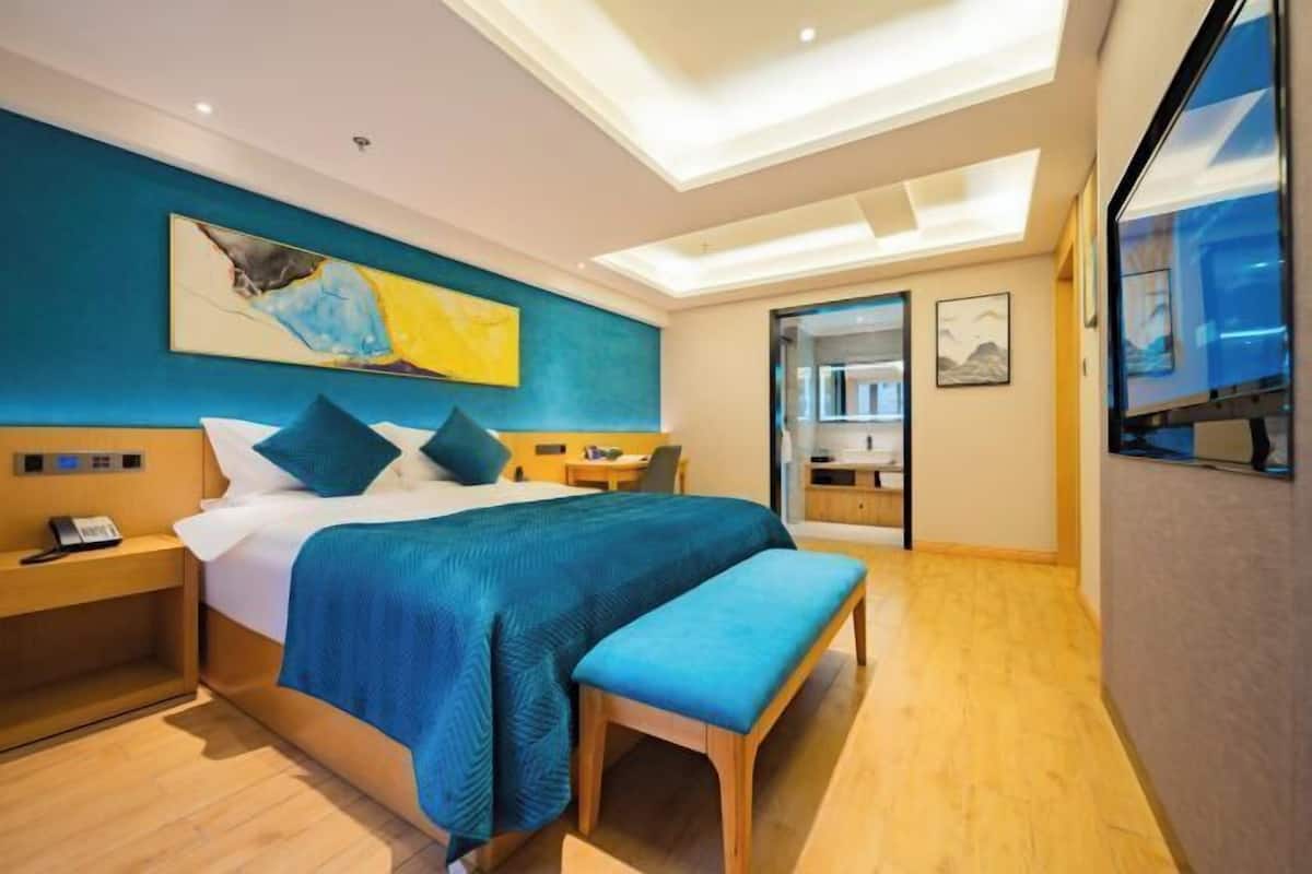 Minibar, desk, blackout drapes, rollaway beds