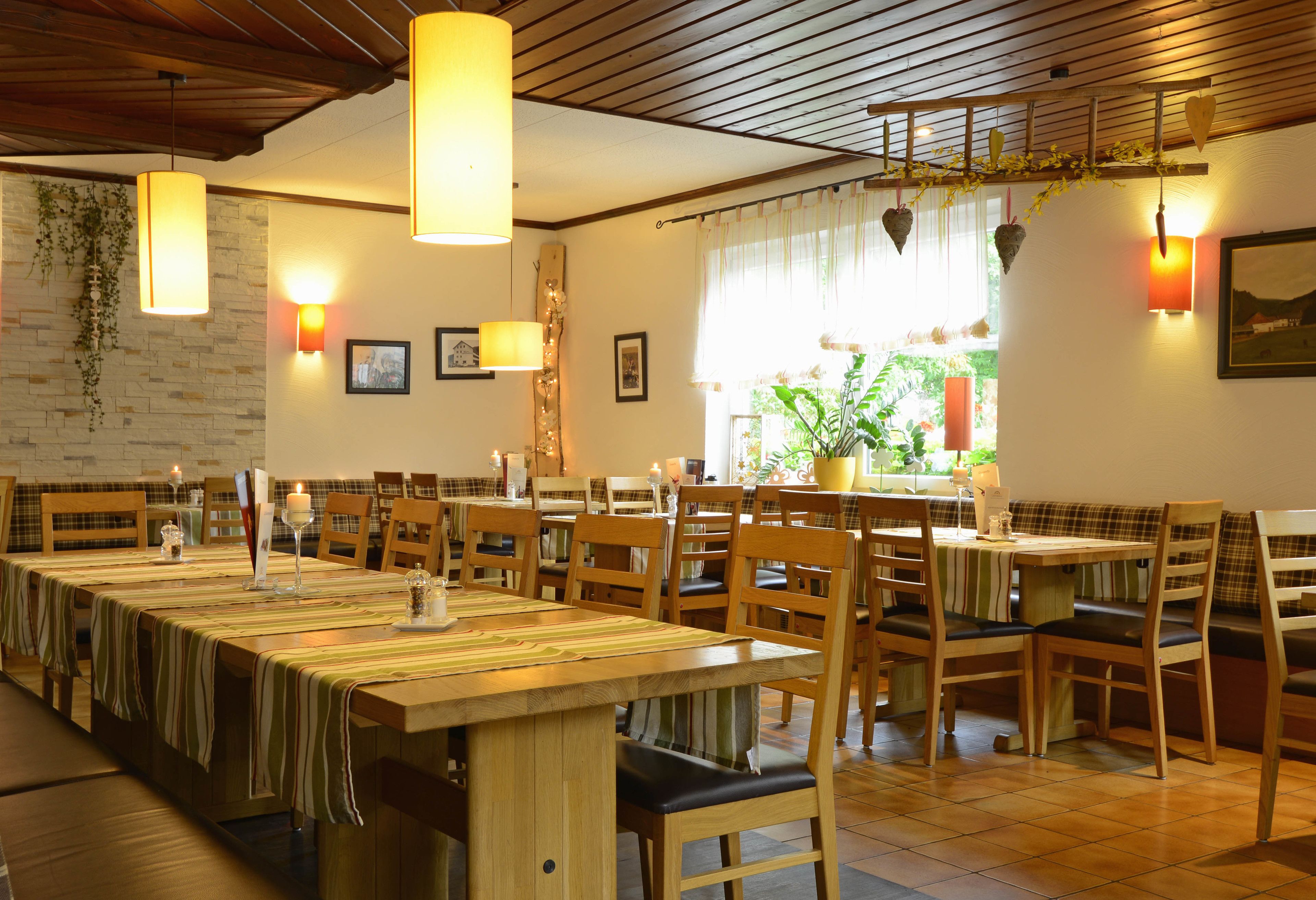 lunch and dinner served, regional cuisine