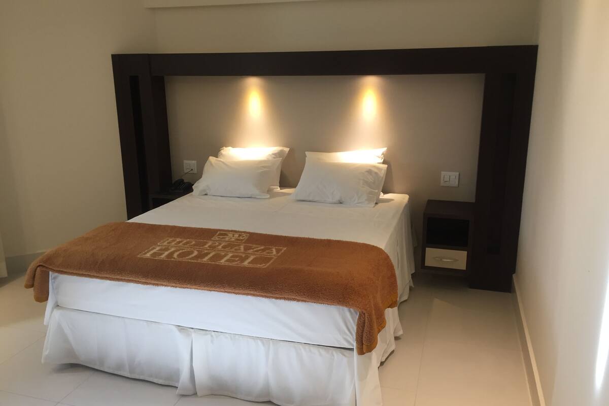 deluxe room | 1 bedroom, minibar, desk, blackout curtains