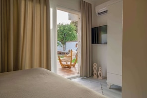 Double Room, Pool Access | Minibar, iron/ironing board, free WiFi, bed sheets - Buğra’s Serenity Alaçatı (Cesme)
