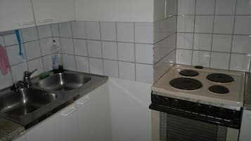 Refrigerador, microondas, cafetera/tetera