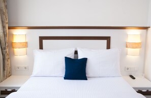 Economy-Zimmer, 1 Doppelbett, Nichtraucher | Minibar, kostenloses WLAN, Bettwäsche