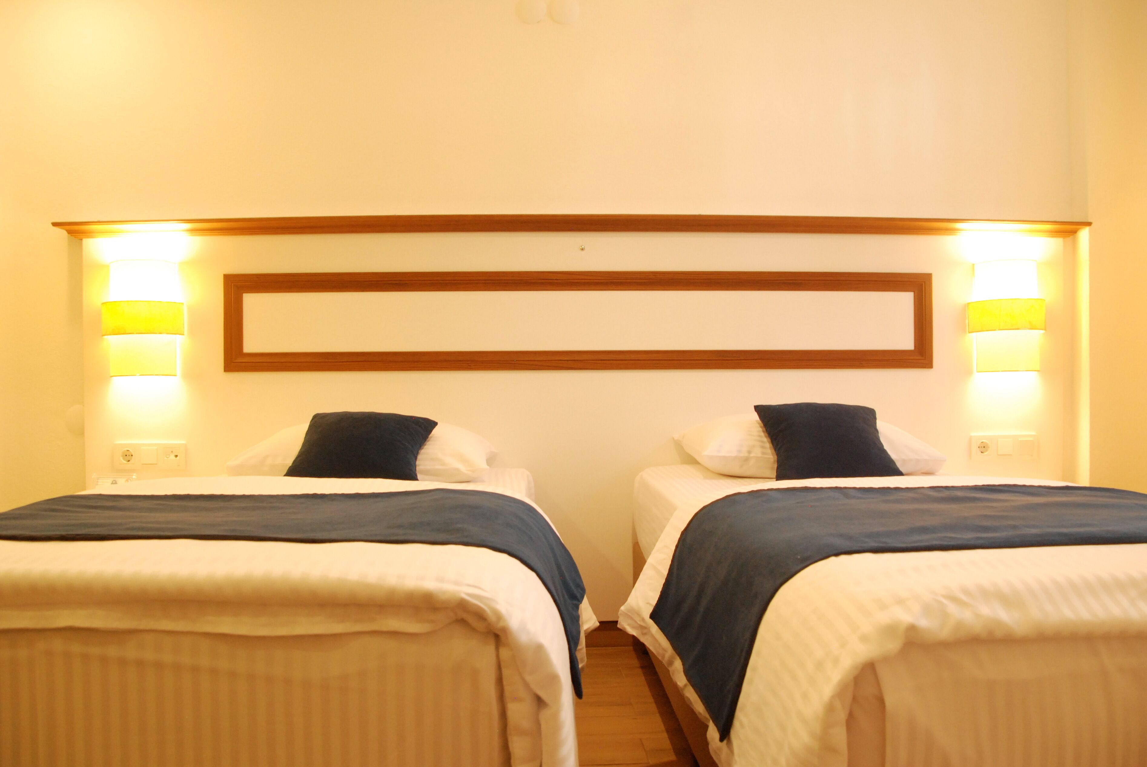 standard double or twin room, 2 single beds, non smoking, city view | 1 bedroom, minibar, blackout curtains, free wifi