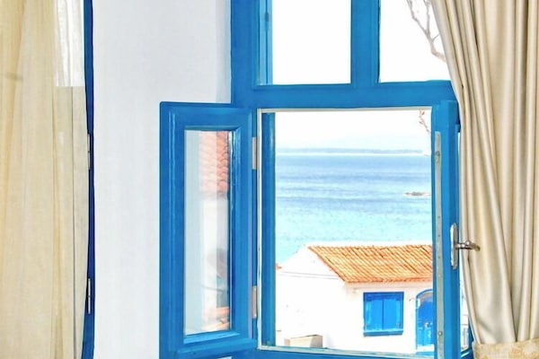 Minibar, cortinas blackout, wifi gratis y ropa de cama