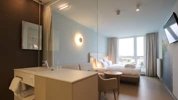 Verdunkelungsvorhänge, kostenloses WLAN, Bettwäsche