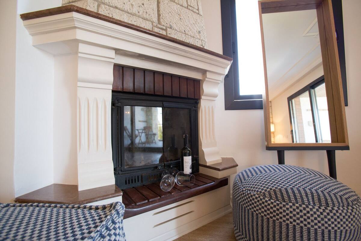 Luxury Room, Fireplace | Desk, free WiFi, bed sheets