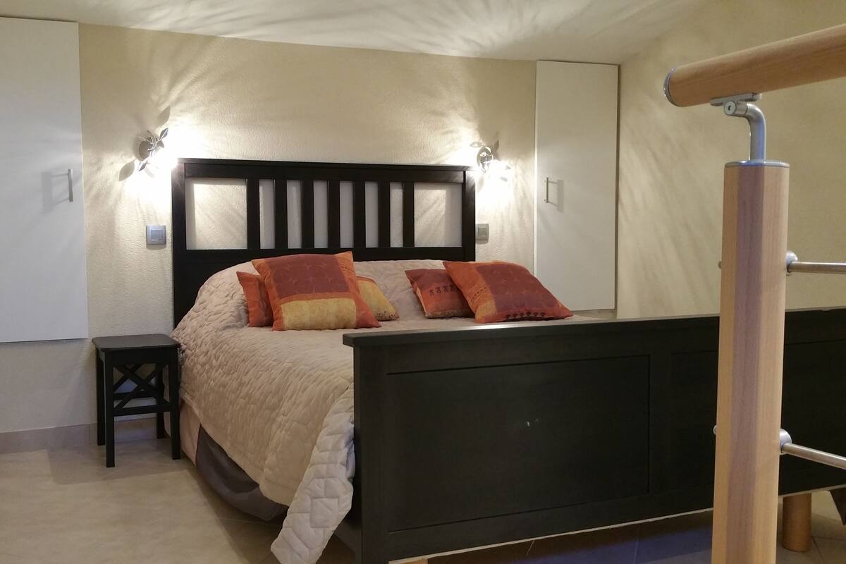 Dúplex, 1 cama matrimonial | Camas extra y wifi gratis
