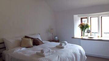 Soundproofing, rollaway beds, free WiFi