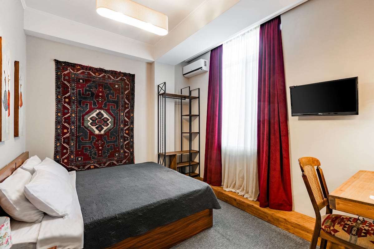 Habitación doble superior | Ropa de cama de alta calidad y caja de seguridad en la habitación